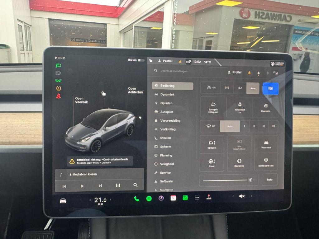 Tesla Model Y long range awd 75 kwh