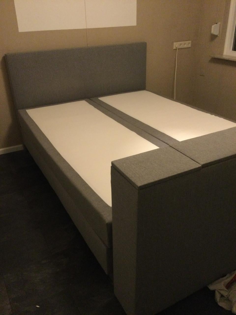 Boxspring met TV lift meubel