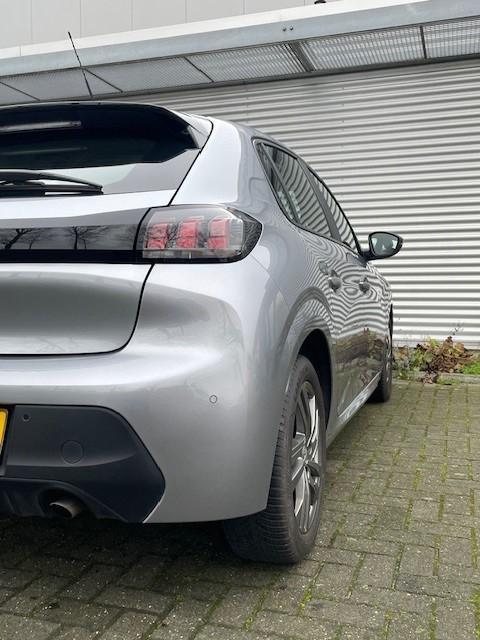 Peugeot 208 1.2 puretech active pack|airco|navi|cruise|nap|app