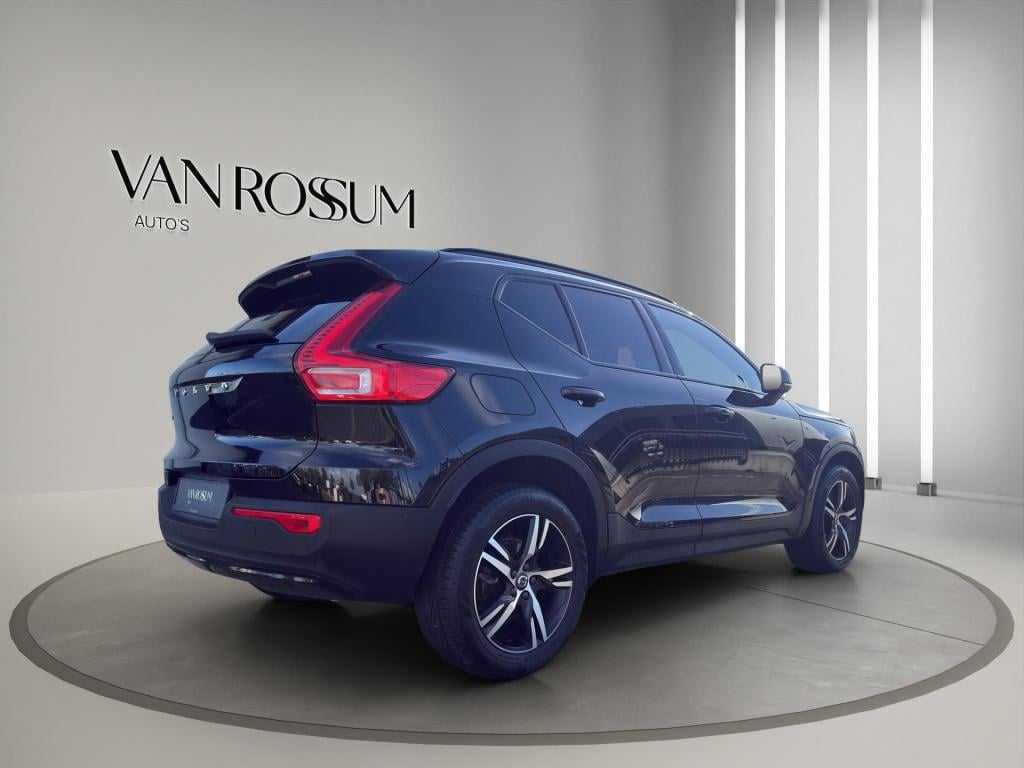 Volvo XC40 1.5 t3 r-design | camera | stoel/stuurverwarming | led | cruise 