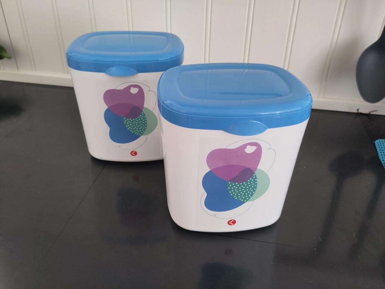 Bewaarbak melkpoeder 2st