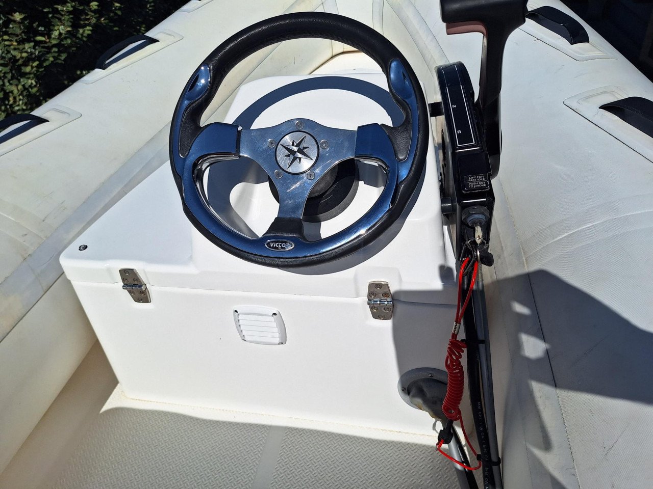 Brig 360 F rib met 20 pk Mercury