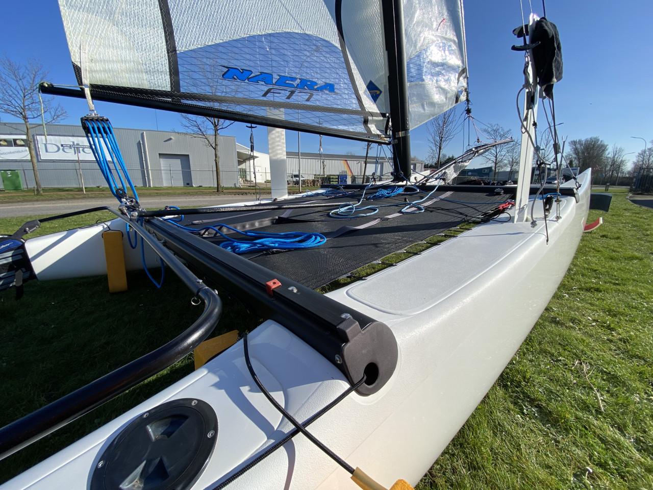 Catamaran NacraF17, maar 10x gebruikt!