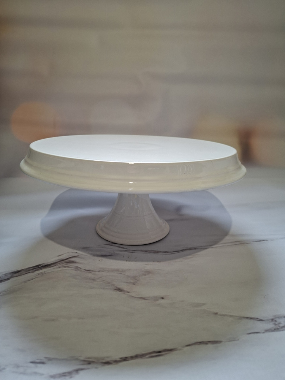 Taart Plateau / Taart Etagère, Rond wit, diameter 27,5 cm, hoogte 13,5 cm