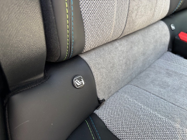 Peugeot 208 gt pack ev 50kwh 136pk 3-fase navigatie | apple carplay & andro