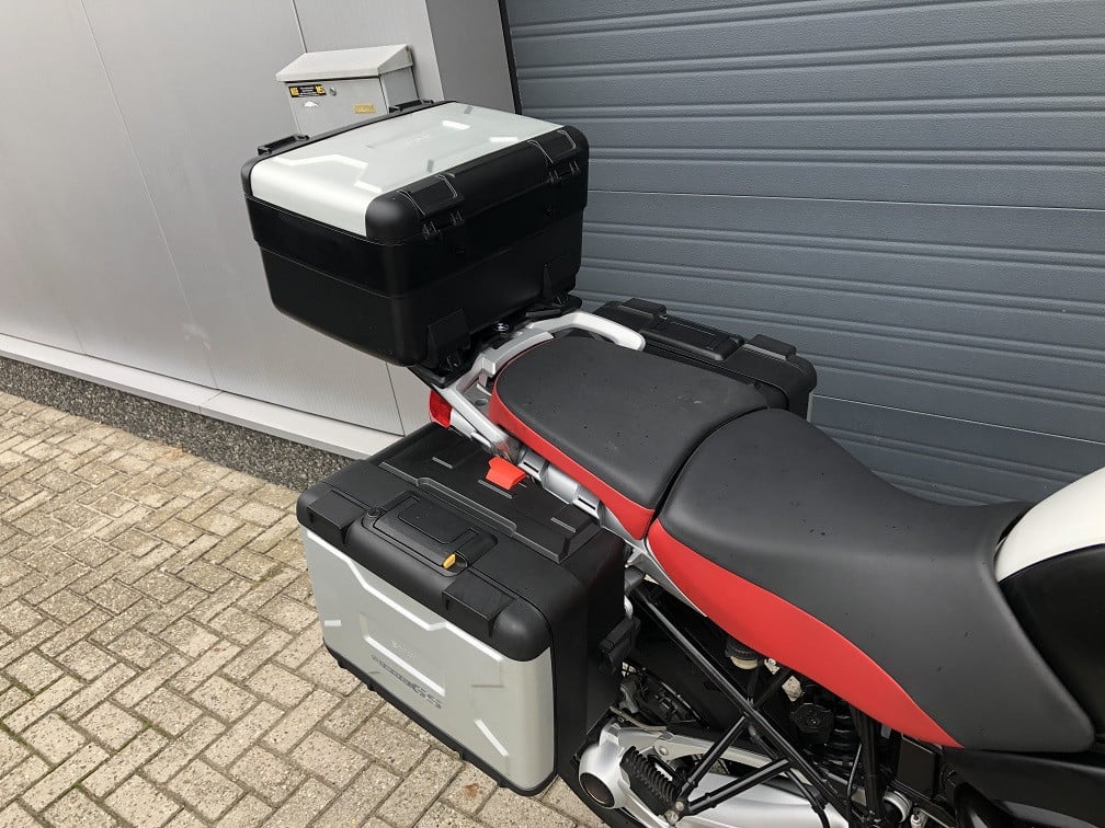 Puntgave BMW R1200GS Adventure uit 2007 met 63dkm, rijklaar €6950,-