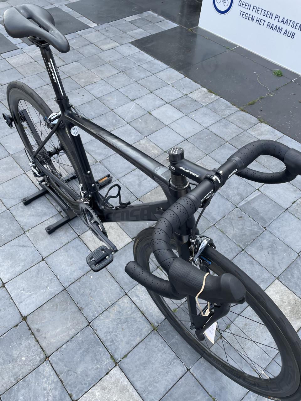 Zeer Nette Sensa Gulia Racefiets Dura Ace Carbon !!!!