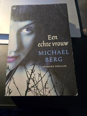 Boek: Een echte vrouw : Michael Berg 2010