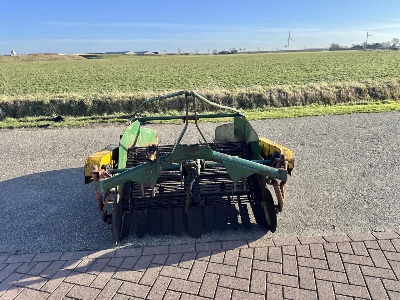 Thyregod 2-rijige voorraadrooier voor aardappels