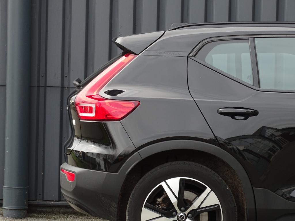 Volvo XC40 recharge p8 awd r-design