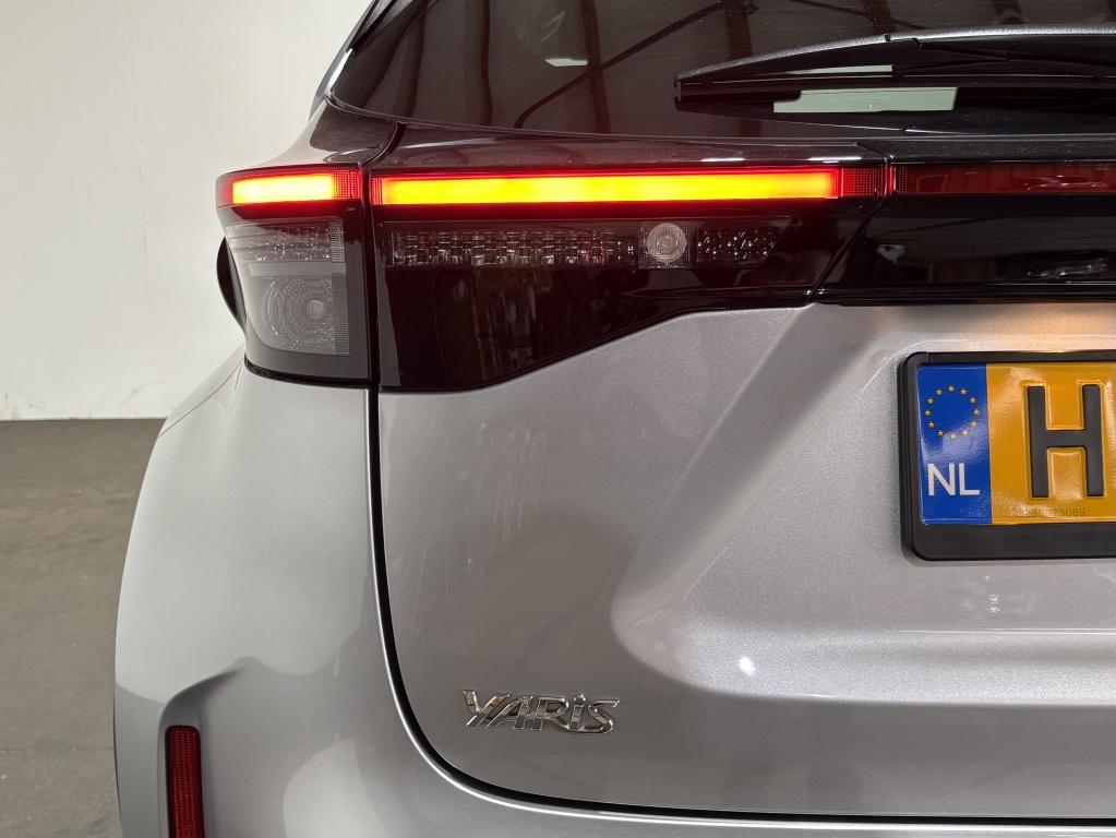 Toyota Yaris Cross 1.5 hybrid 115 first edition | bsm | pdc |