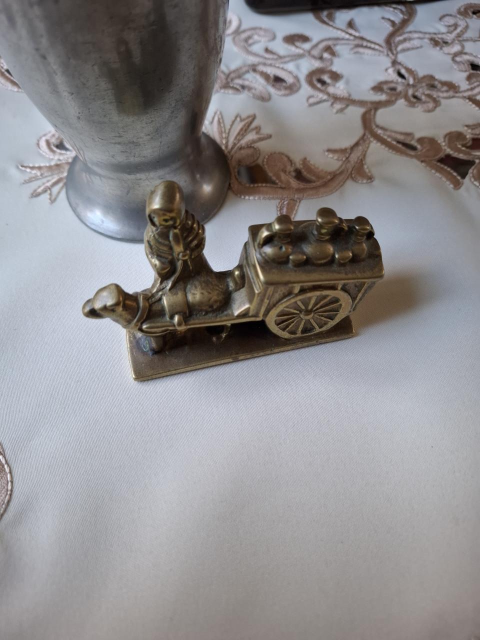 Masief koperen hondenkar