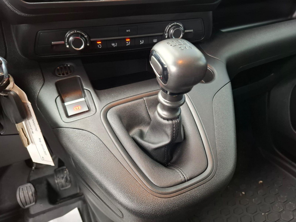 Peugeot Partner 1.5 bluehdi premium airco / cruise controle / navi / 105 pk