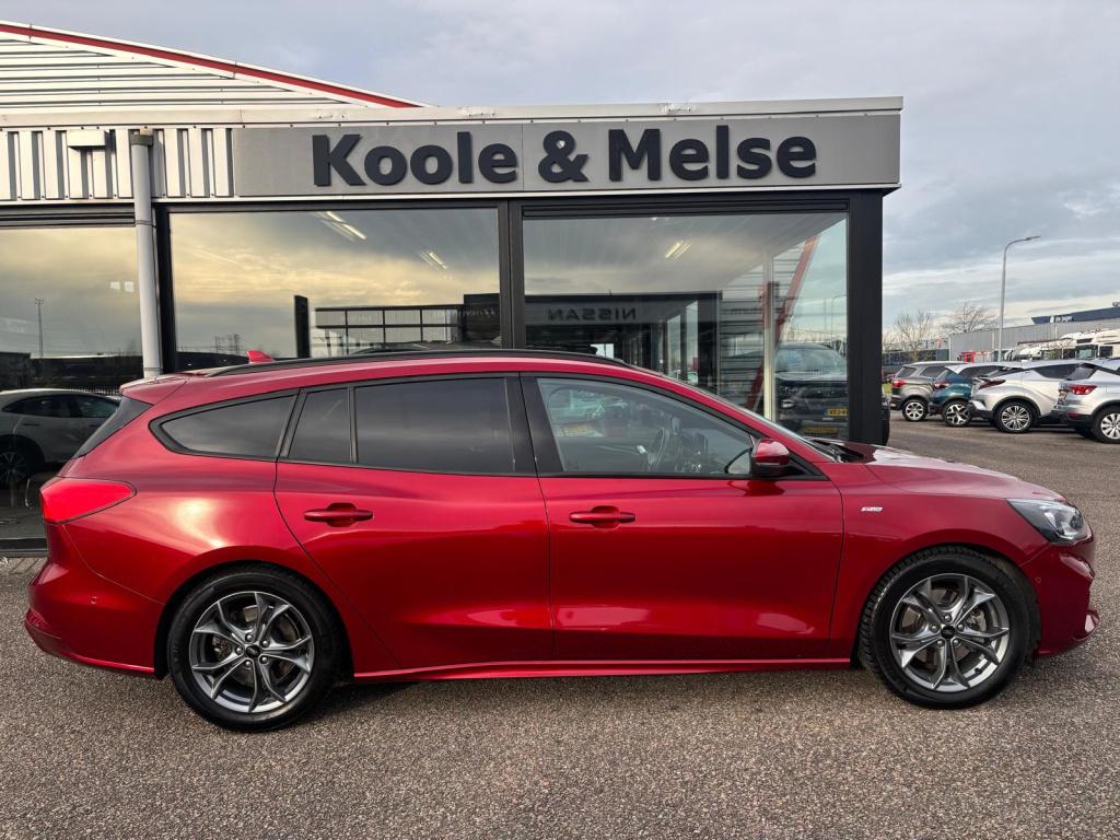 Ford Focus wagon 1.5 ecoboost 182pk st-line, afneembare trekhaak