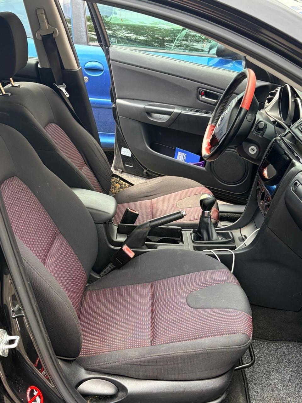Mazda 3 1.6 Hatchback 2005 Zwart