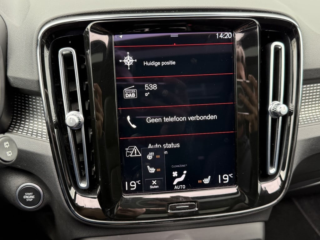 Volvo XC40 t4 211pk recharge ultimate dark | panodak| adap.cruise| leder| c