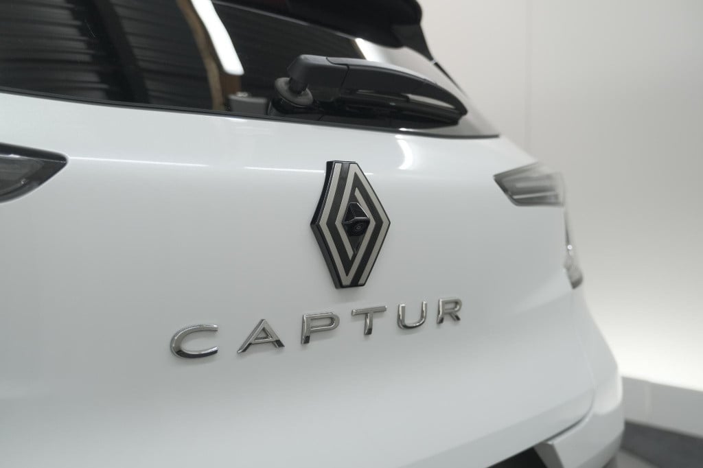 Renault Captur tce 90 techno | nieuw model | camera | harman kardon | apple