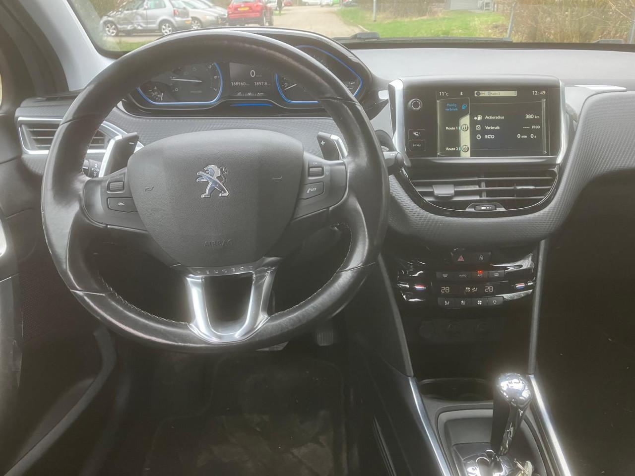 Peugeot 2008 1.2 Automaat
