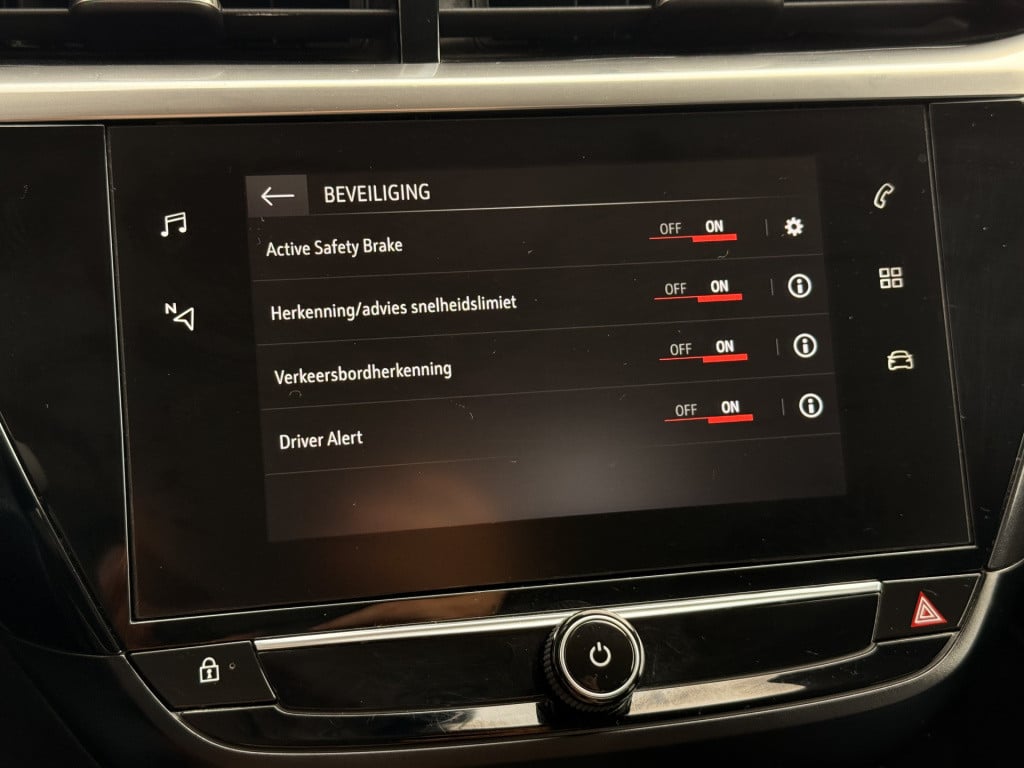 Opel Corsa 1.2 elegance | carplay / android auto | lane assist | stoelverwa