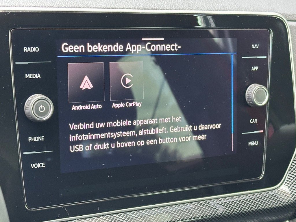Volkswagen T-cross 1.0 tsi dsg r-line | iq light | dode hoek | keyless | vi