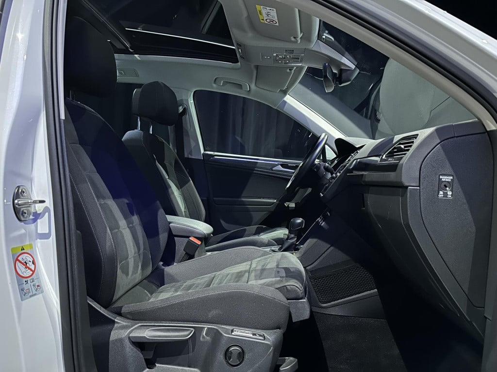 Volkswagen Tiguan 1.5 tsi act highline business r-line *topcomfortstoelen*p
