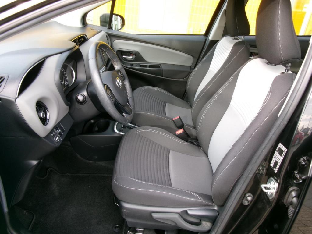 Toyota Yaris 1.5 hybrid clima, camera, multimedia, bluet.