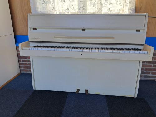 Piano - Nordiska Futura