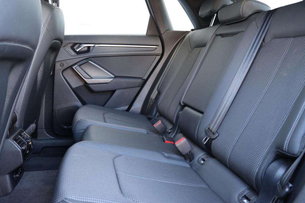 Audi Q3 45 tfsi e s edition 245pk s tronic | soh 97,6% |