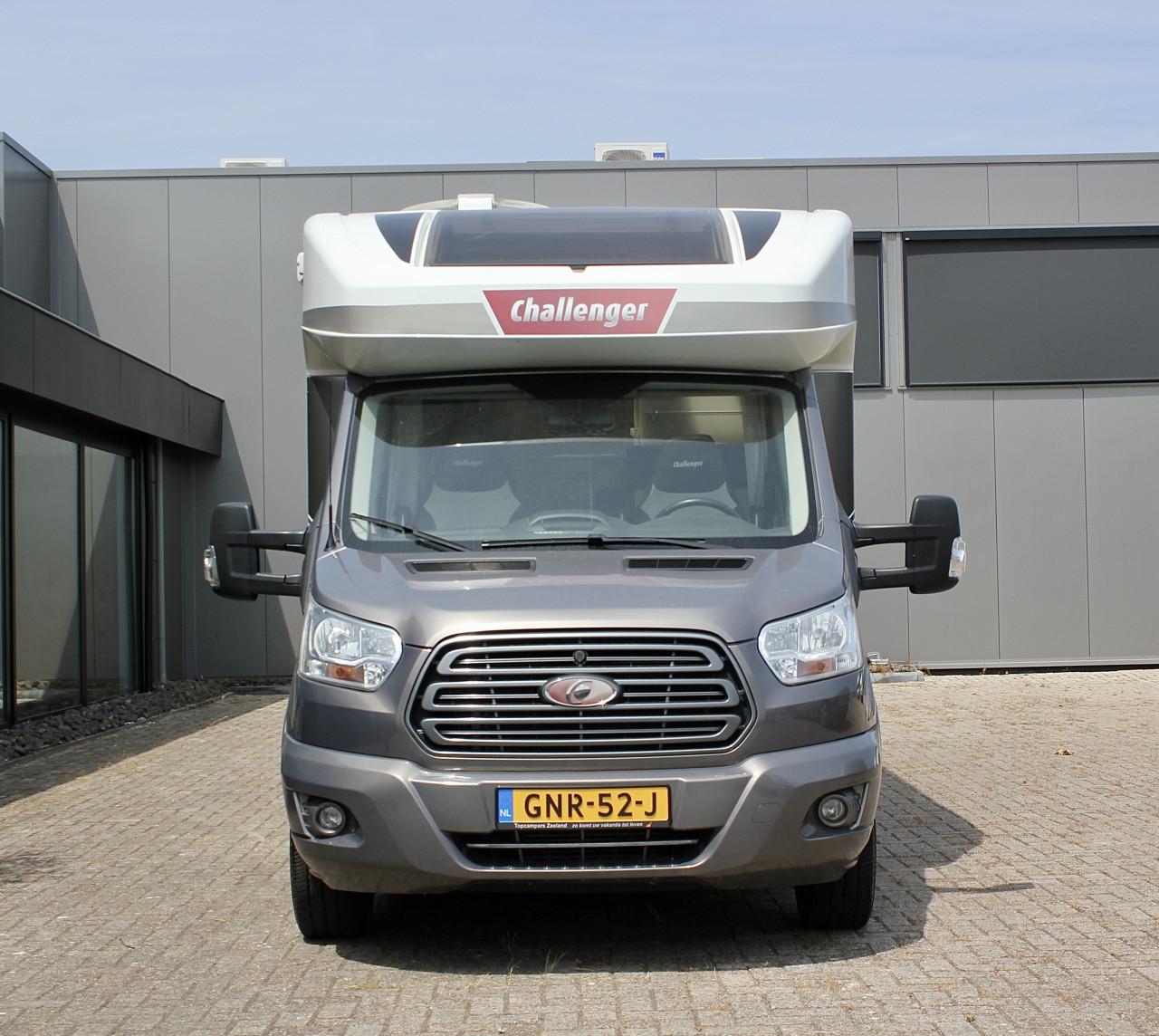 Challenger 288EB (Queensbed+Hefbed, 28000KM!!, ALS NIEUW!!)