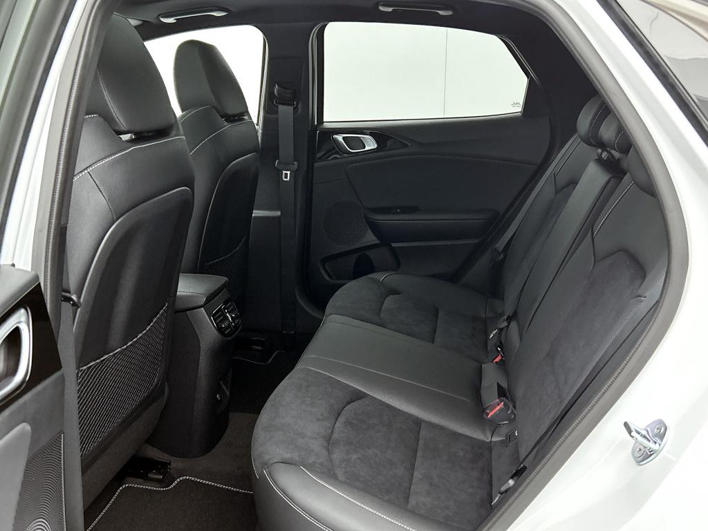 Kia Xceed 1.5 t-gdi gt-line automaat | panoramadak | elektrische achterklep