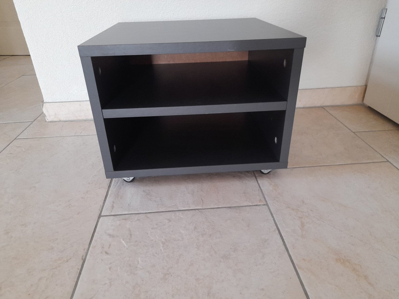Nachtkastje 40 xx 40 x 33H (in goede staat )