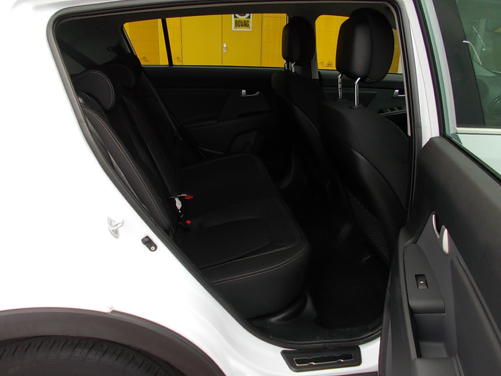 Kia Sportage 1.6 gdi airco clim. camera + nav. cruise con.