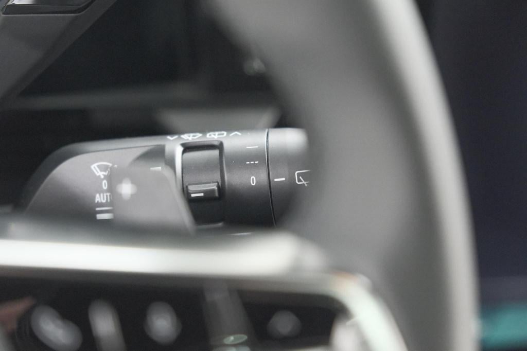 Renault Austral 1.2 e-tech full hybrid 200 techno | 360 camera | panoramada