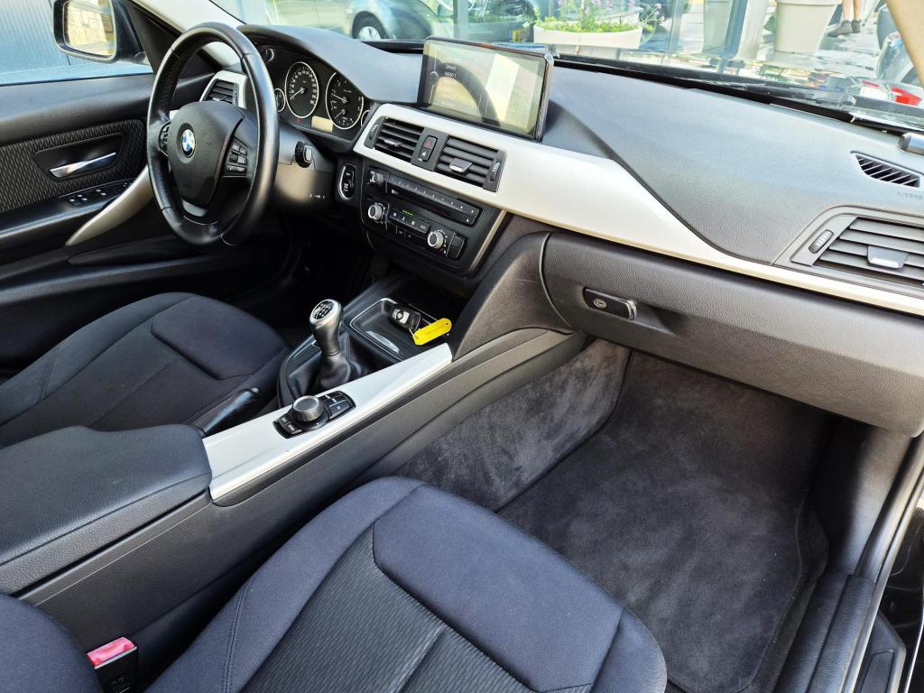 BMW 3-serie touring 320i executive