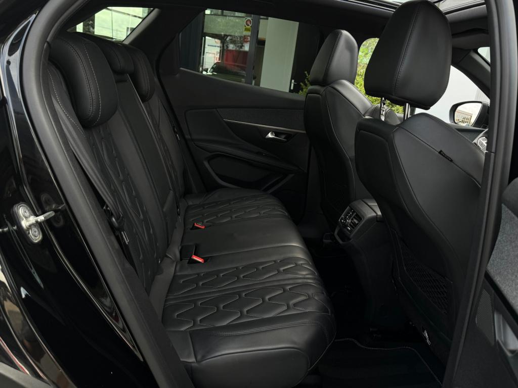 Peugeot 3008 1.2 puretech crossway * gt line * pano *