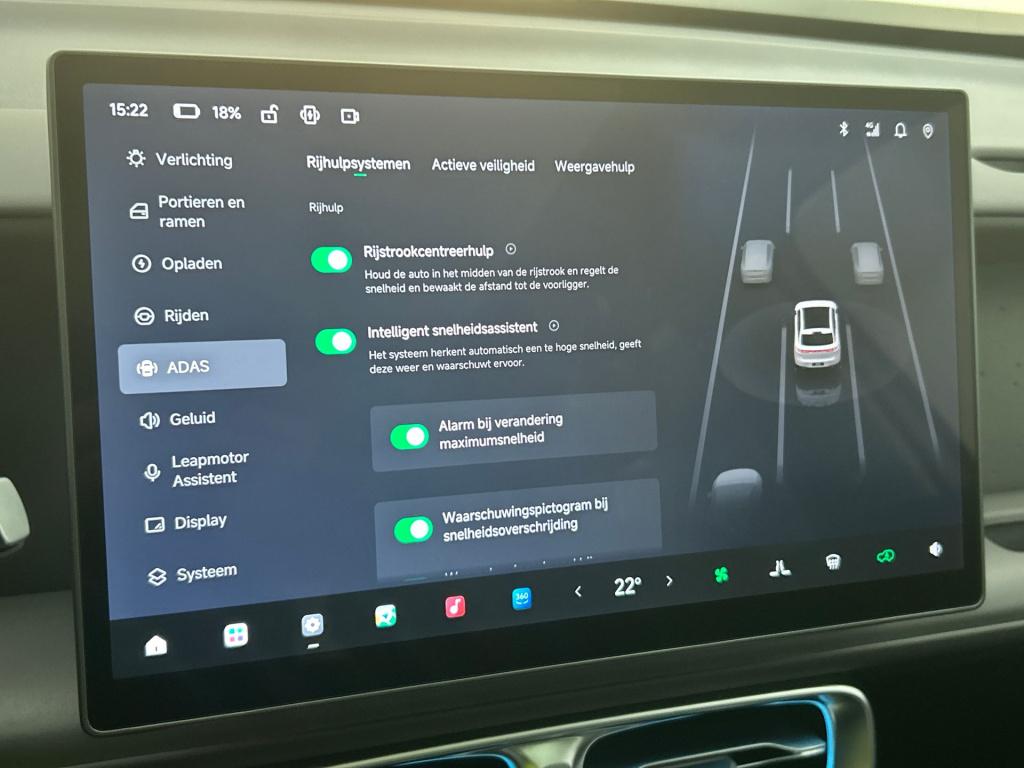 Leapmotor B10 design promax 67.1 kwh | demo auto | ** beschikbaar per 01-05