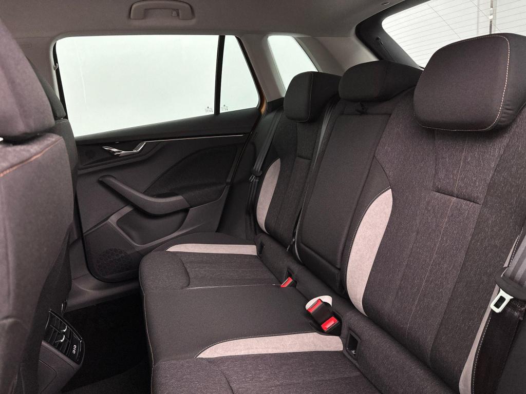 Skoda Kamiq business edition 1.0 tsi 85 kw / 115 pk suv 7 vers