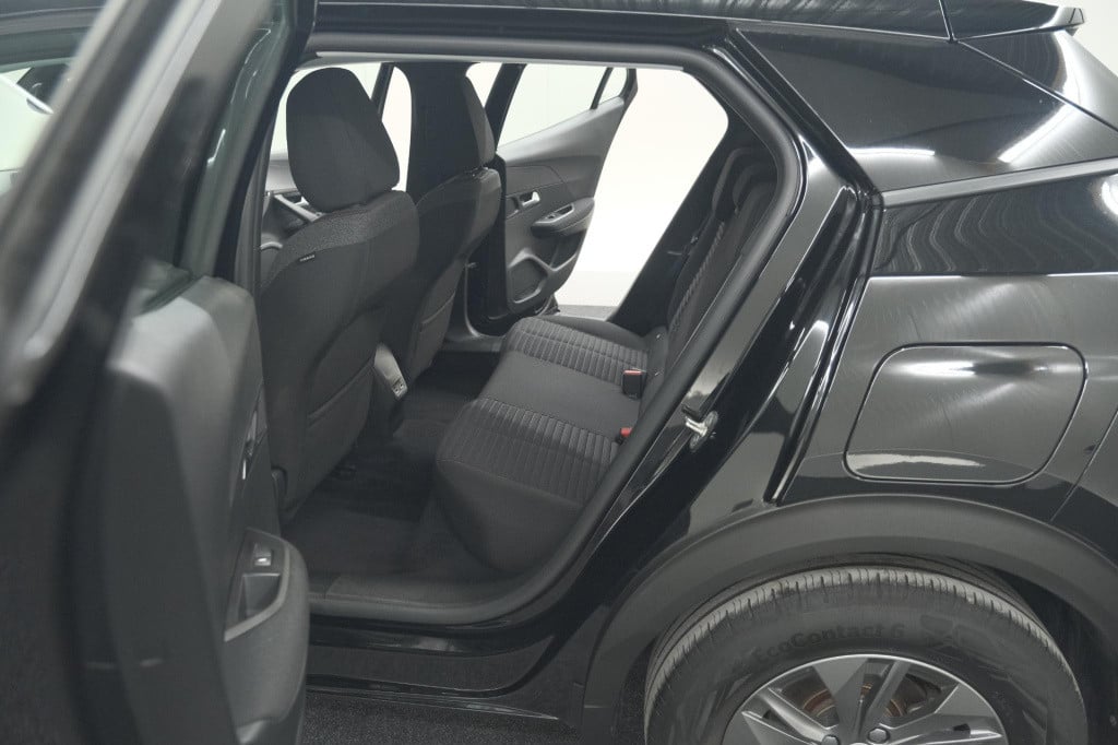 Peugeot E-2008 ev active pack 50 kwh | camera | navigatie | parkeersensoren
