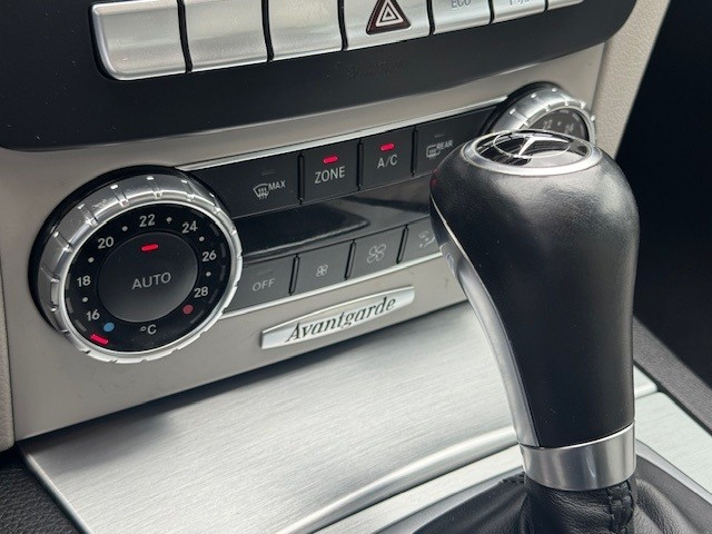 Mercedes-Benz C-Klasse 180 business class avantgarde l airco l tempomaat l 