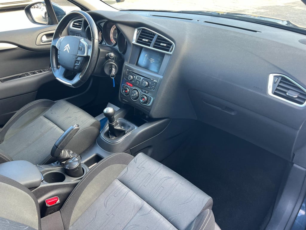 Citroen C4 1.6 vti collection, navi, trekhaak enz...