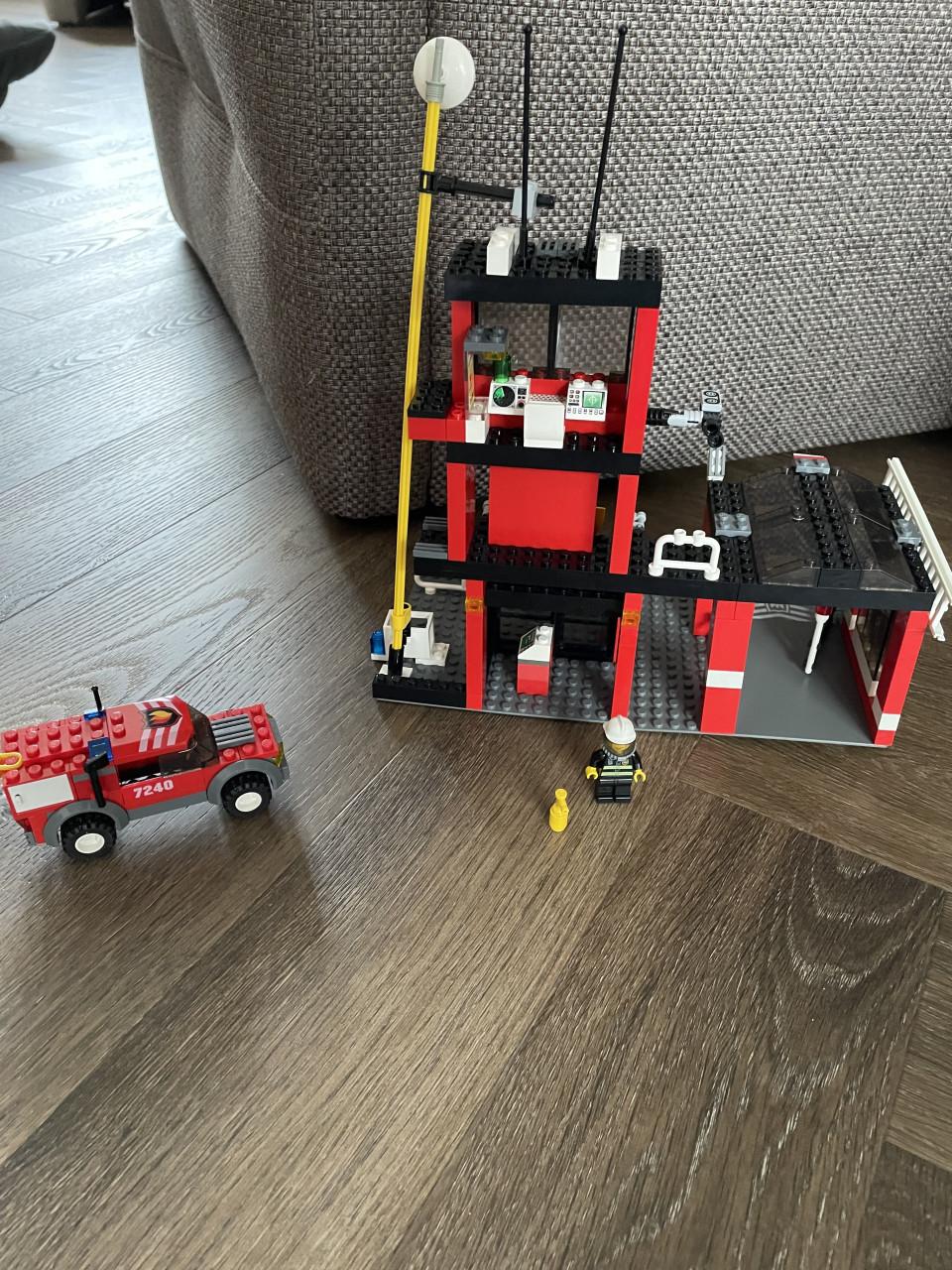 City lego: Brandweerkazerne 7240