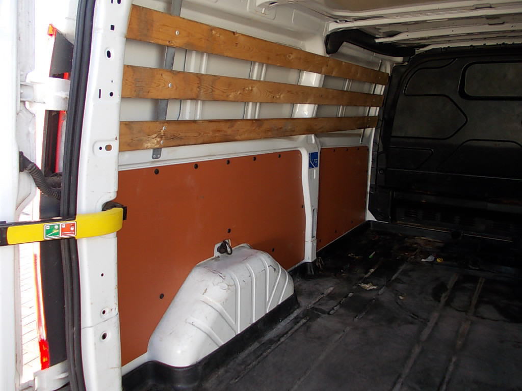 Ford Transit Custom 2.2 l2/h1 airco, nav.,cr.contr. lees tekst !!