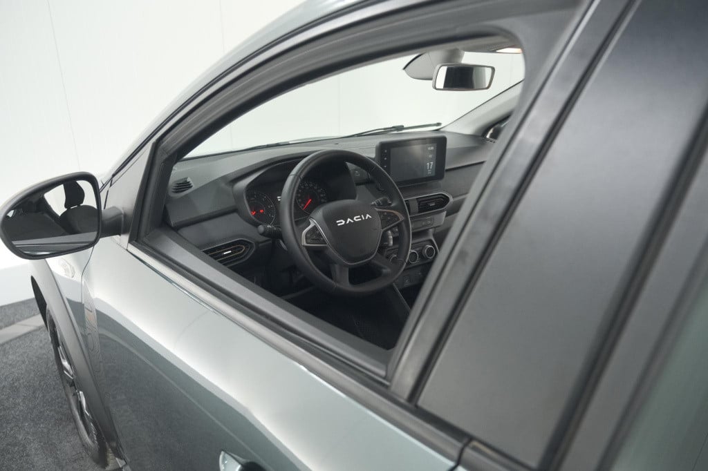 Dacia Sandero Stepway tce 90 extreme | camera | dodehoekdetectie | navigati