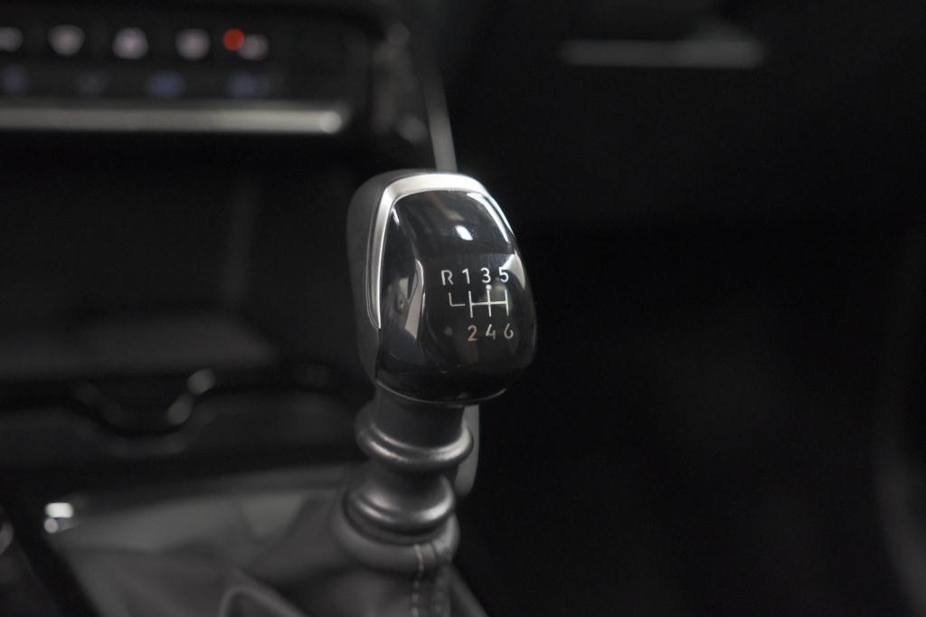Citroen C3 Aircross 1.2 turbo 100pk plus | camera | parkeersensoren | apple