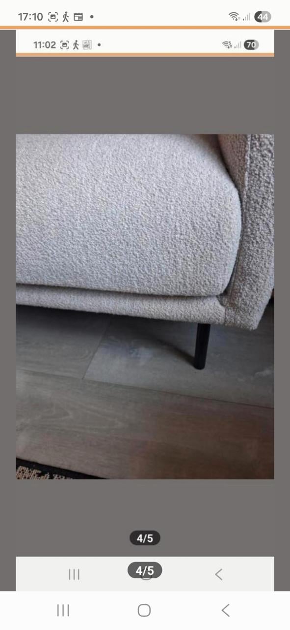 Fest Amsterdam bank in nieuwstaat.