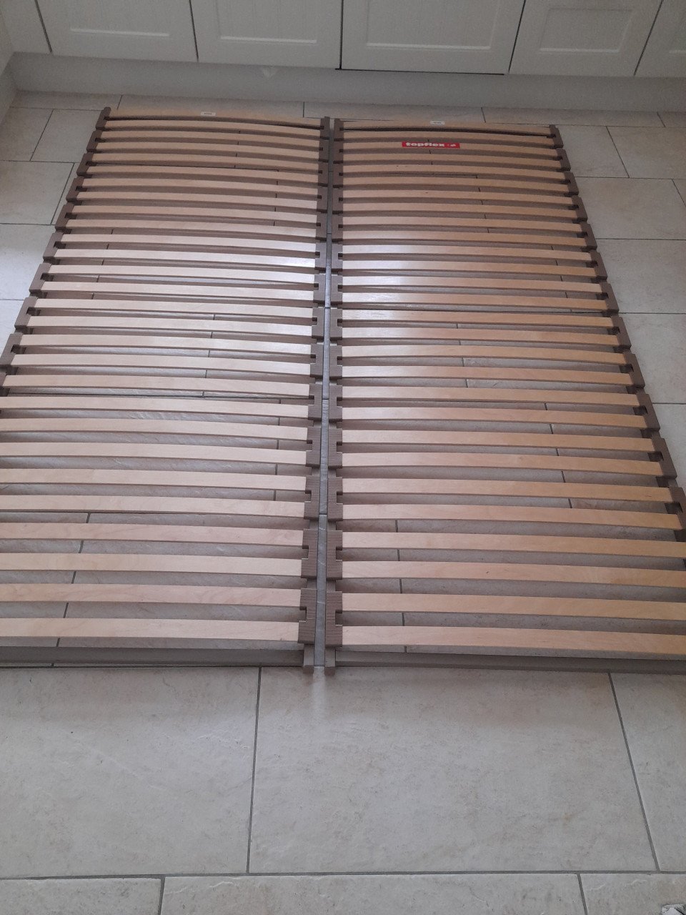 2 x lattenbodem 80 x 200 (in goede staat)