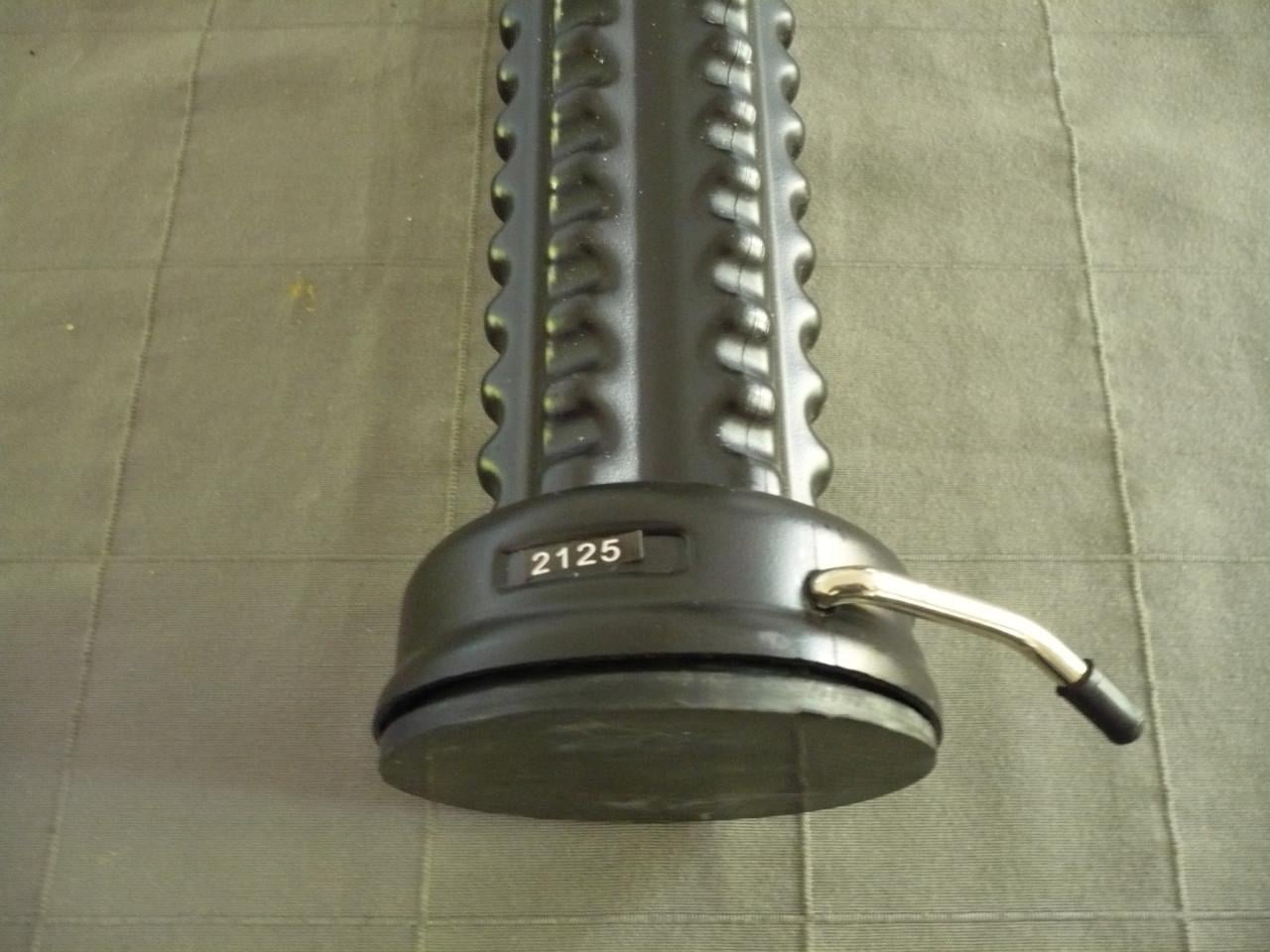 DOFF N’ DONNER aan en uittrekhulp-zo goed als nieuw