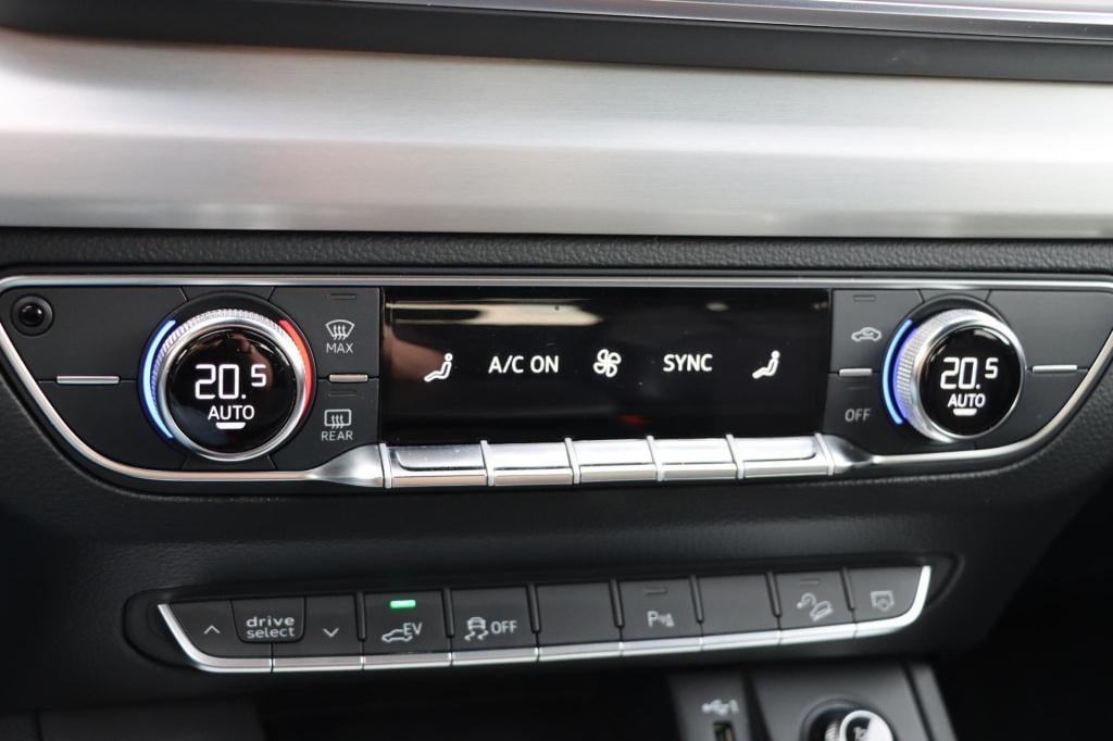 Audi Q5 50 tfsie quattro s-line edition competition 300pk s-tronic | soh 92