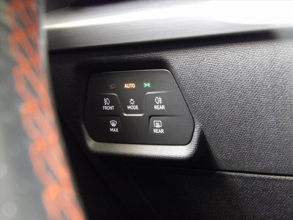 Seat Leon 1.5 tsi 150pk fr