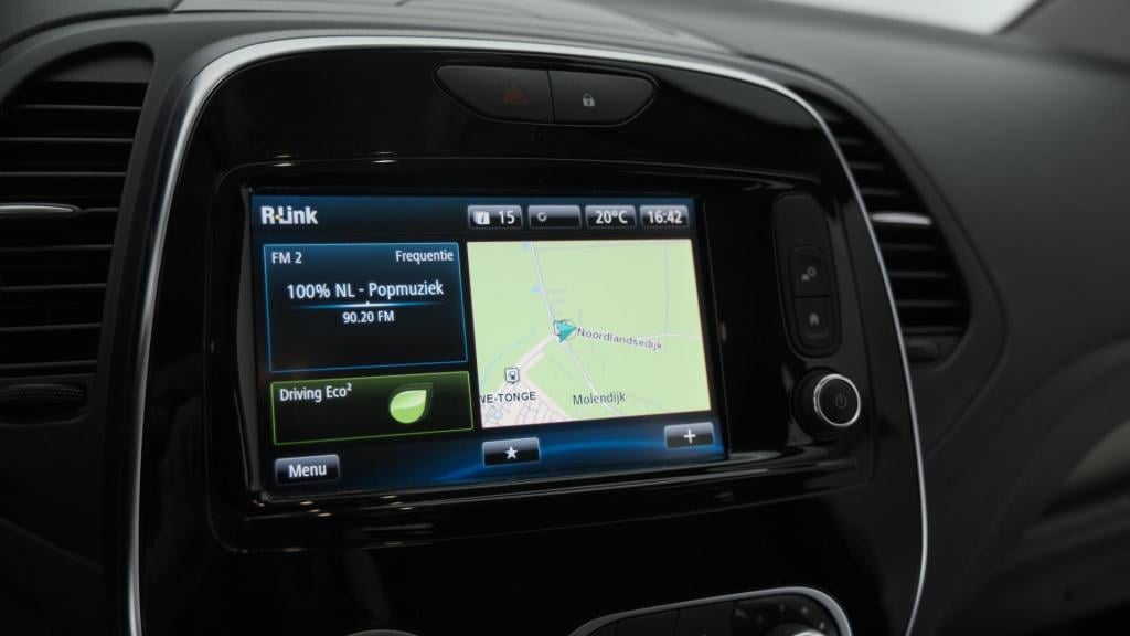 Renault Captur 1.3 tce intens | trekhaak afneembaar | navigatie | parkeerse